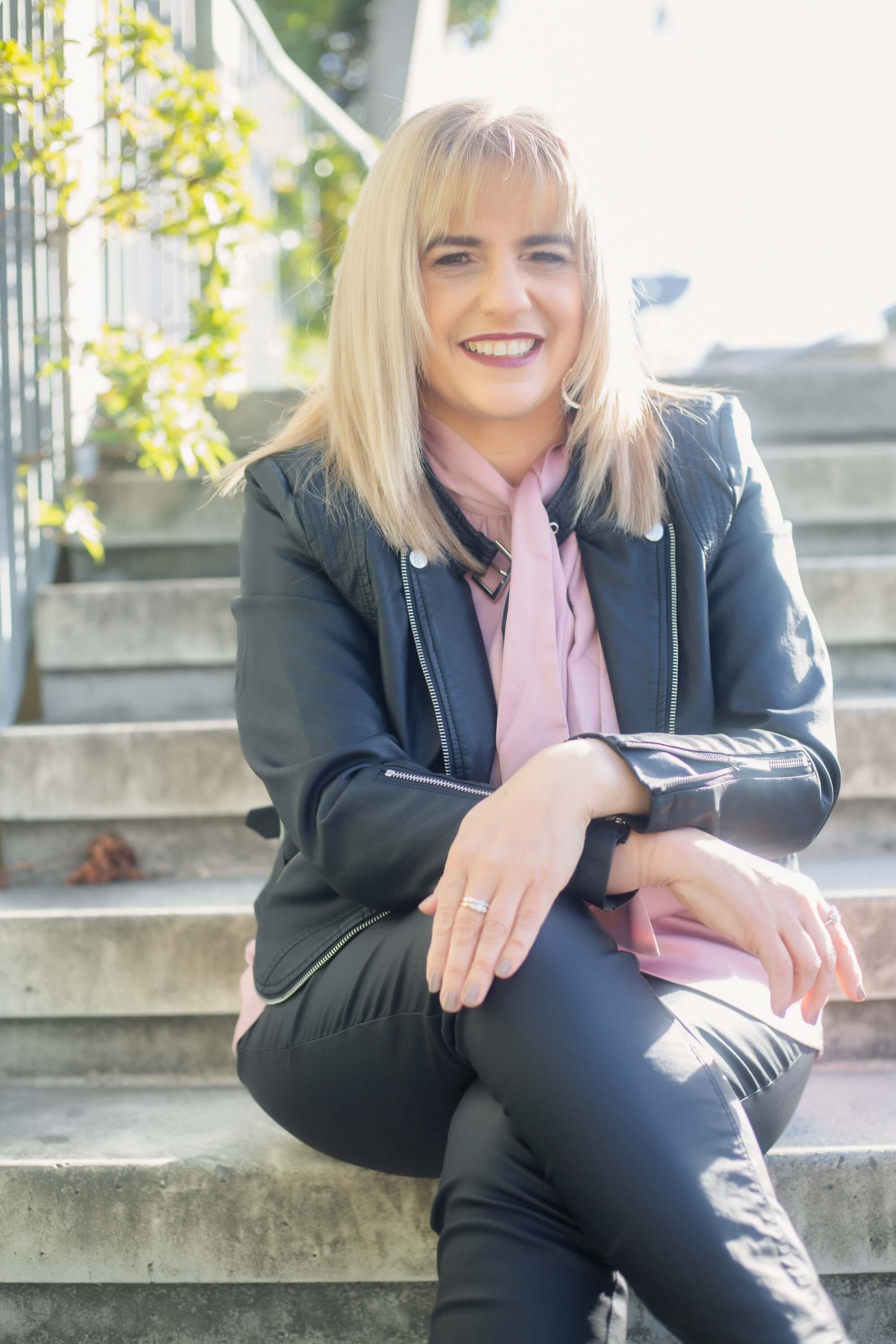  Women’s wellbeing practitioner offering grounded, compassionate support for burnout, menopause, and anxiety.