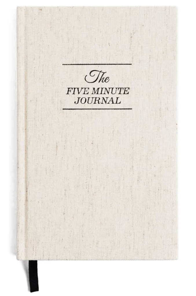 This 5 minute journal is the cutest holiday gift for your bestie